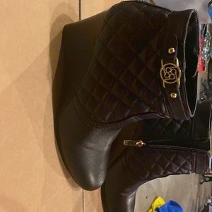 Size 10 Black booties